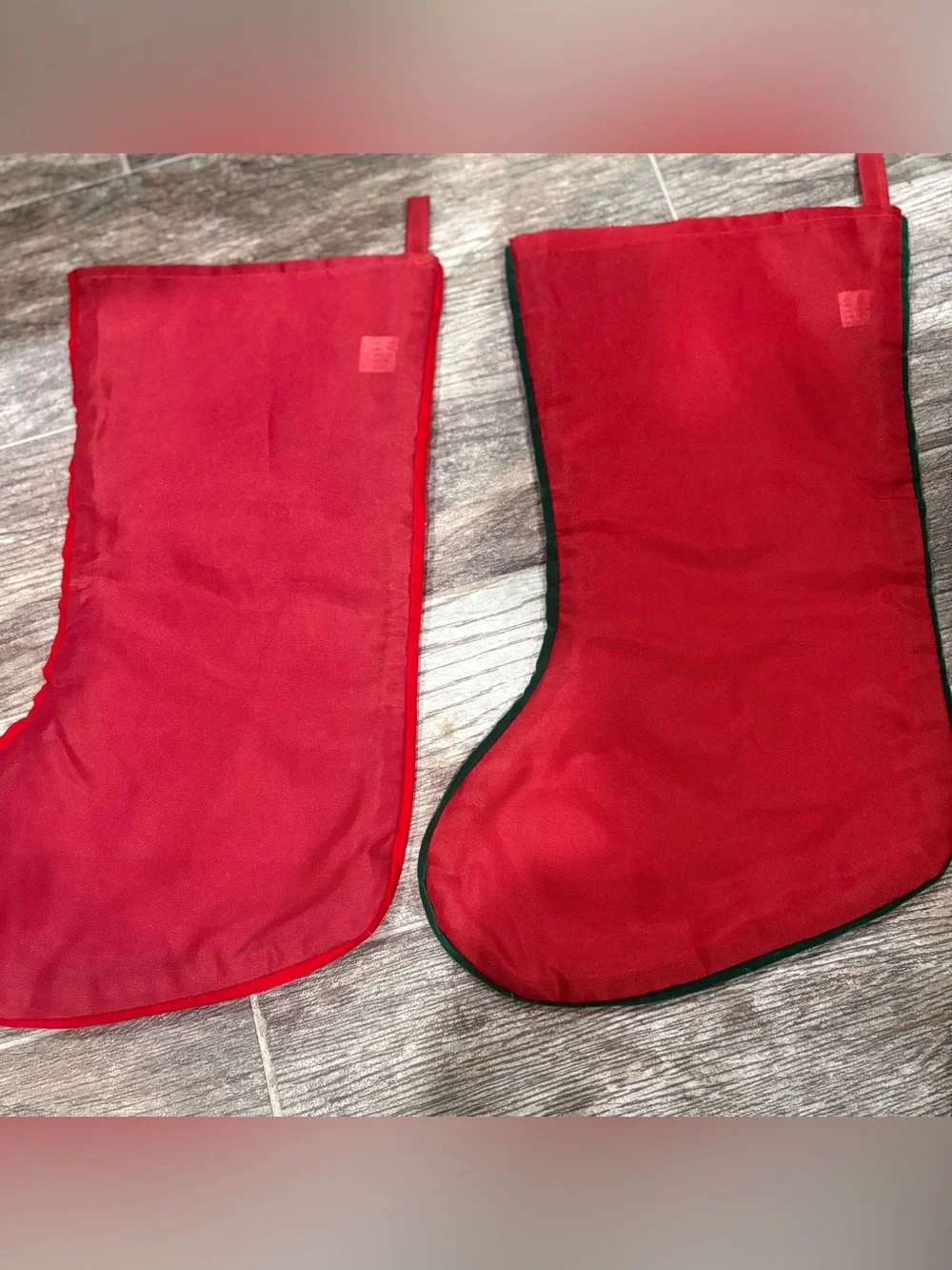 N/A classic red